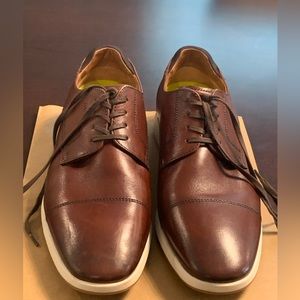 Men’s dress shoes